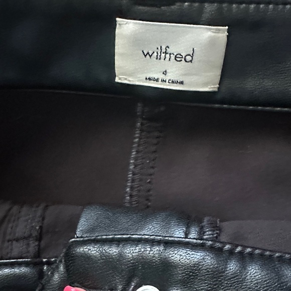 Aritzia Wilfred Rebel Vegan Pant Black Trendy Classic Fall Back to School size 4 - Picture 6 of 11